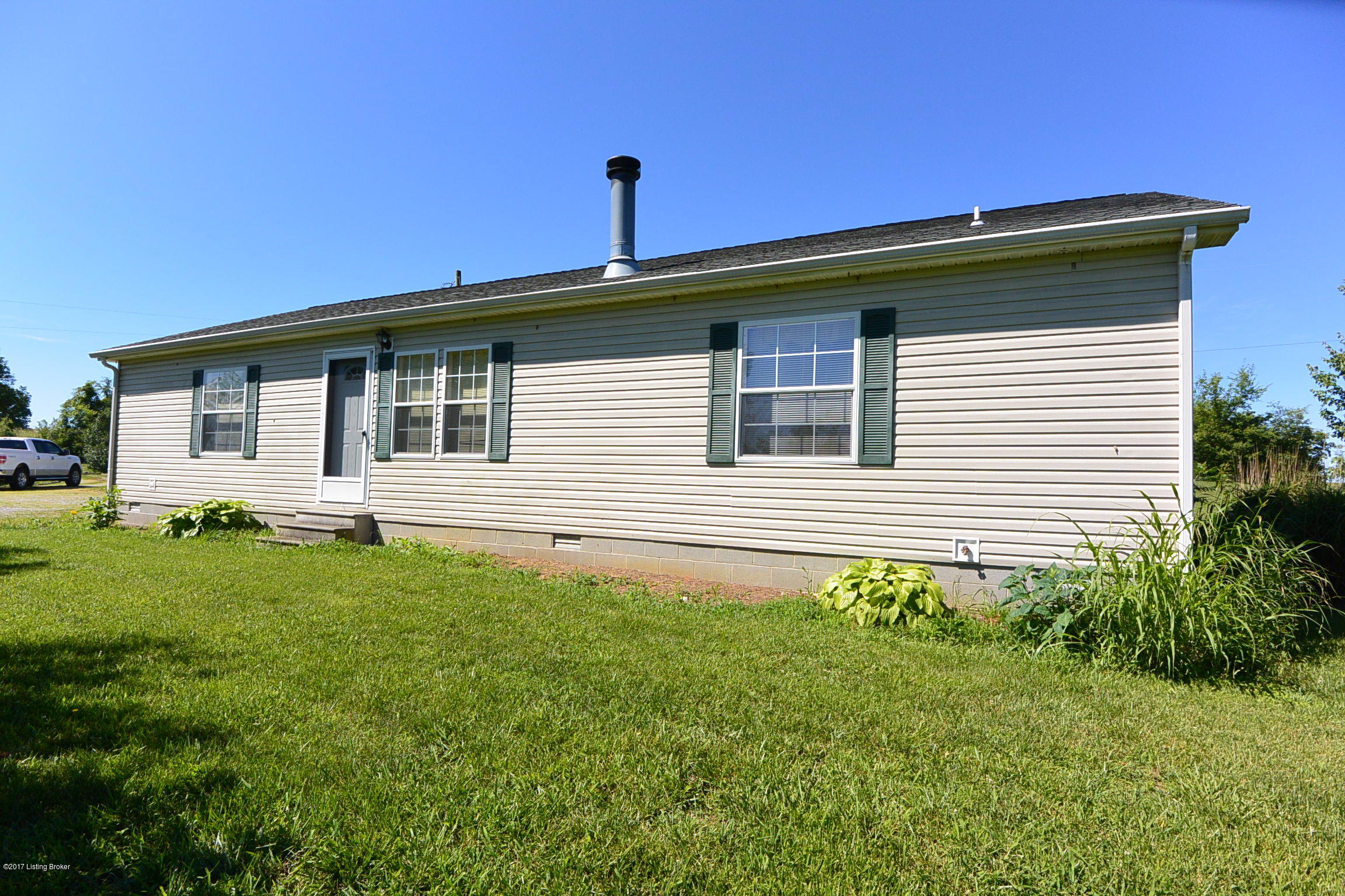 104 Newton Road Springfield, KY 40069 - Photo 1 of 19 104 Newton Road
