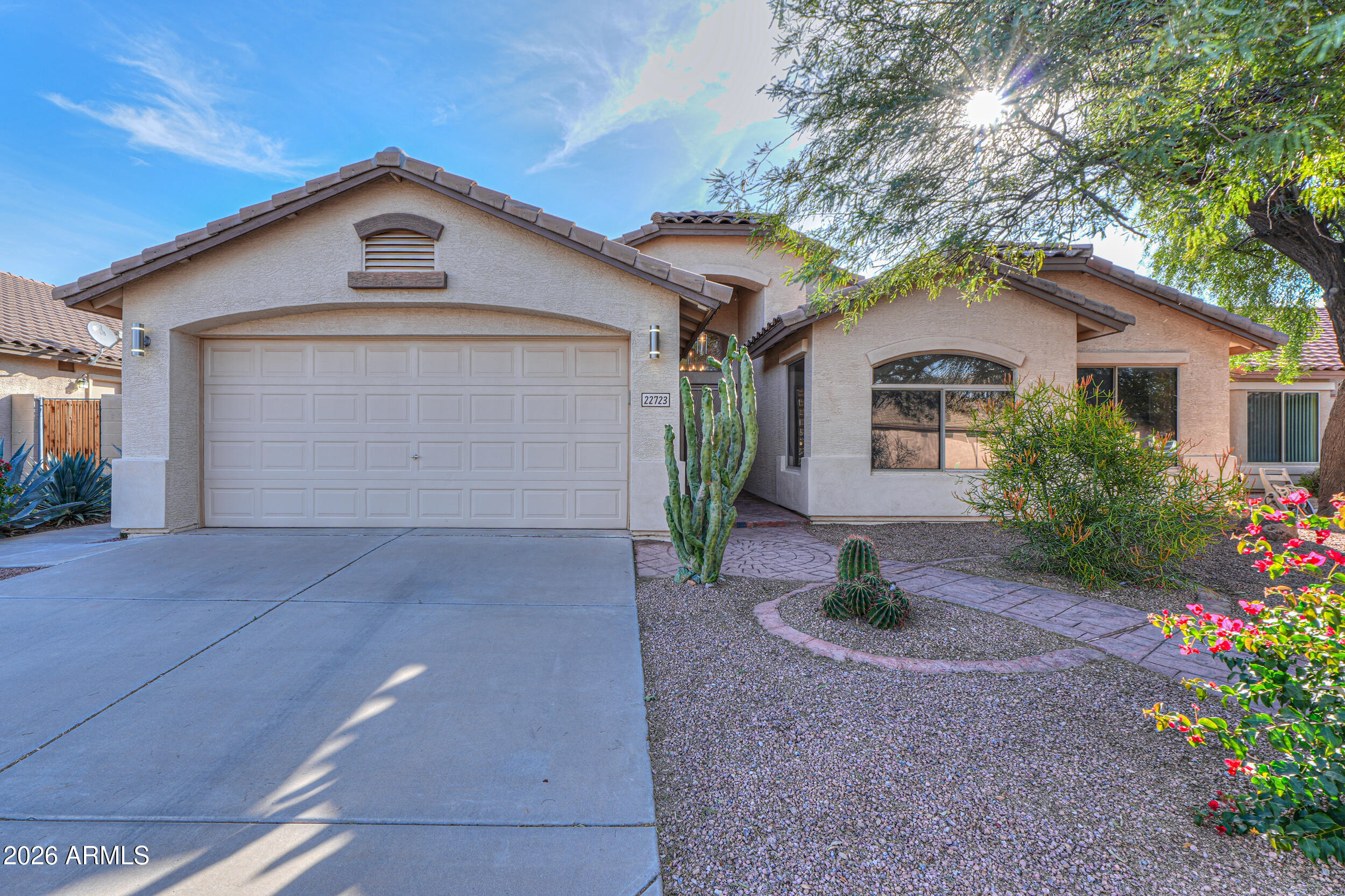22723 North Aaron Road Maricopa, AZ 85138 - Photo 1 of 39 04