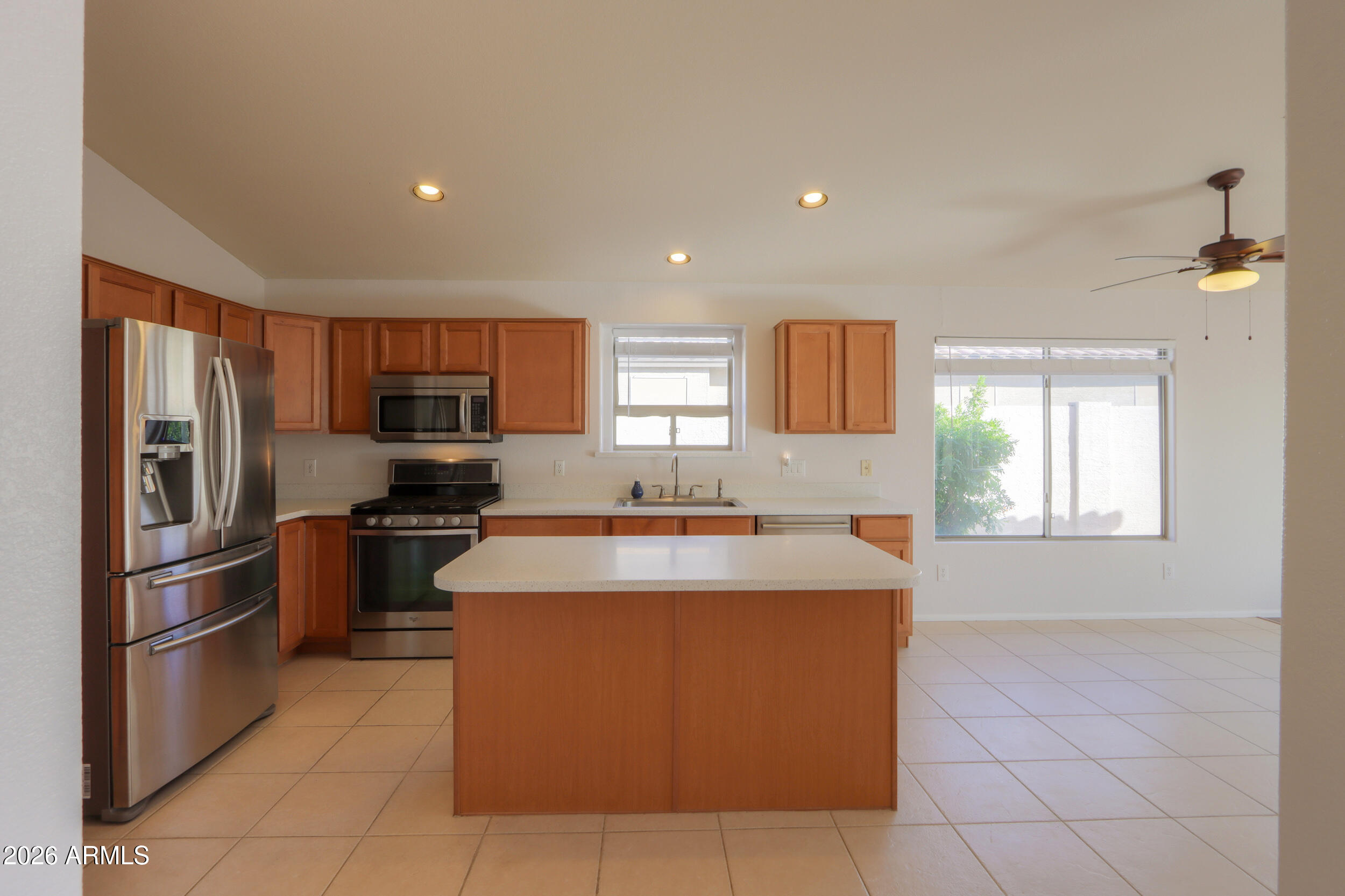 22723 North Aaron Road Maricopa, AZ 85138 - Photo 4 of 39 08