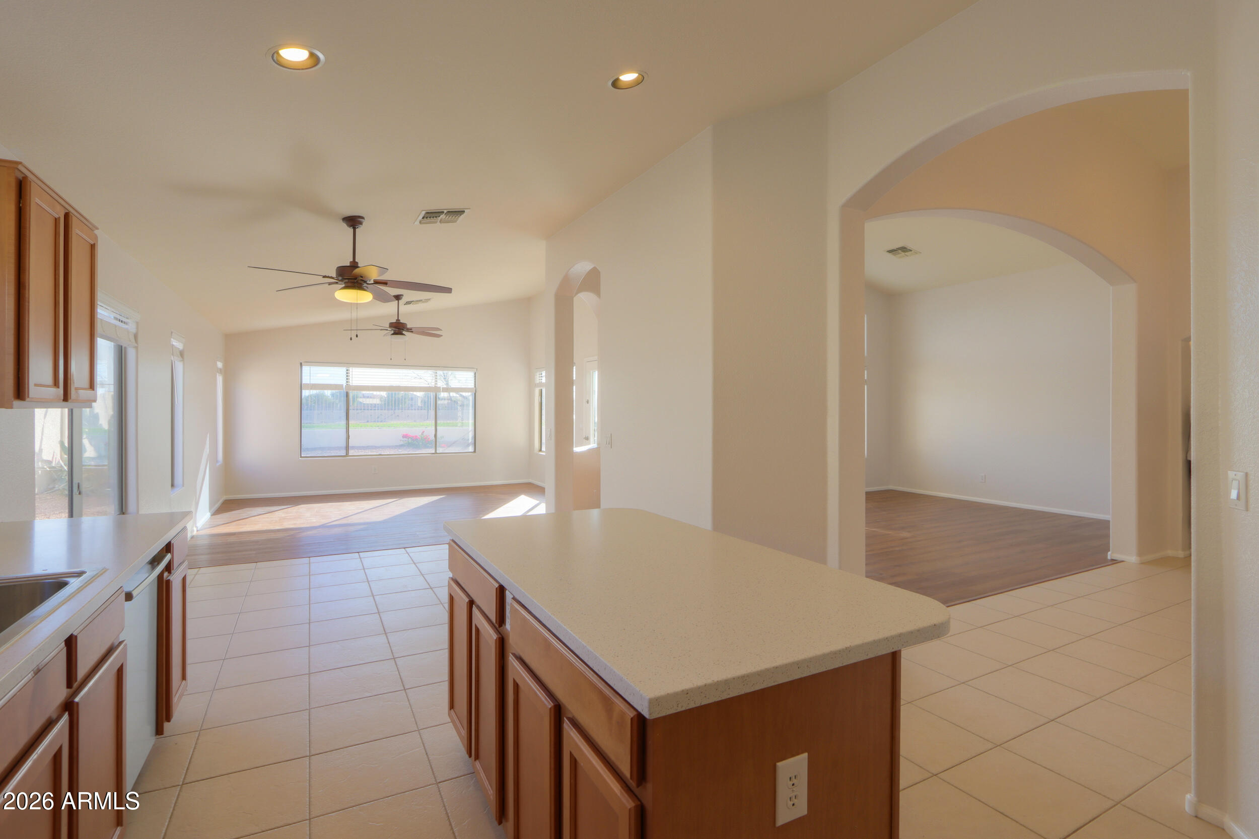22723 North Aaron Road Maricopa, AZ 85138 - Photo 7 of 39 11