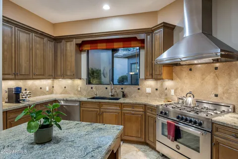 $920,000 | 11758 North 134th Street, Scottsdale, AZ 85259