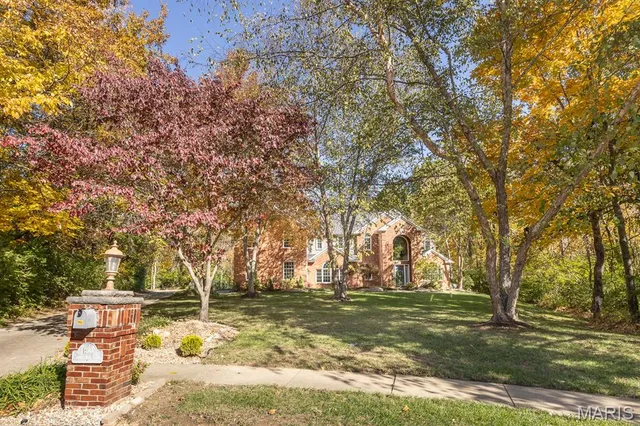 $859,000 | 160 Stonehaven Court, O'Fallon, IL 62269
