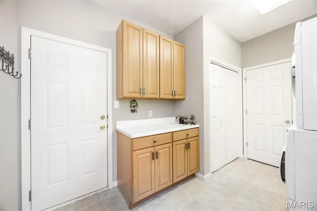 $859,000 | 160 Stonehaven Court, O'Fallon, IL 62269