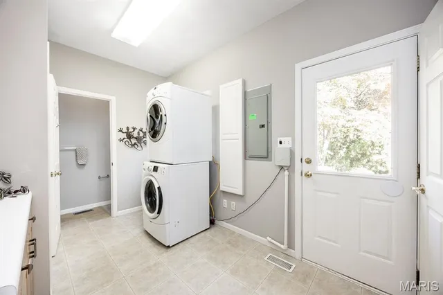 $859,000 | 160 Stonehaven Court, O'Fallon, IL 62269