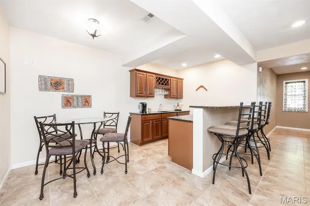 $859,000 | 160 Stonehaven Court, O'Fallon, IL 62269