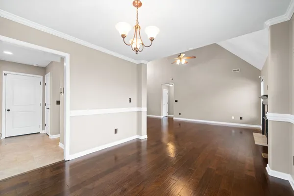 $1,900 | 1328 Southwood Drive, Clarksville, TN 37042