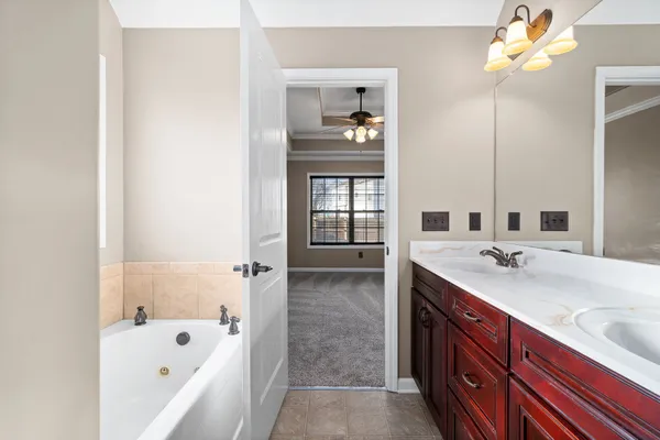 $1,900 | 1328 Southwood Drive, Clarksville, TN 37042