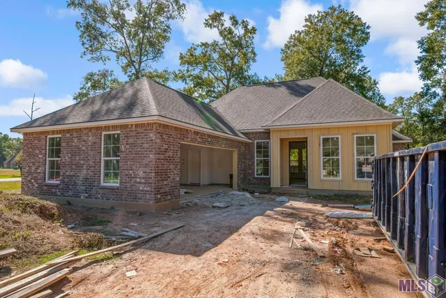 $369,898 | 21036 April Lane, Livingston, LA 70754