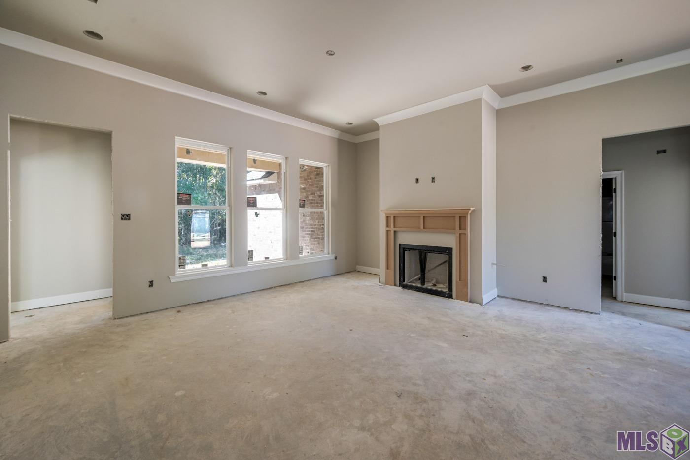 21036 April Lane Livingston, LA 70754 - Photo 3 of 14