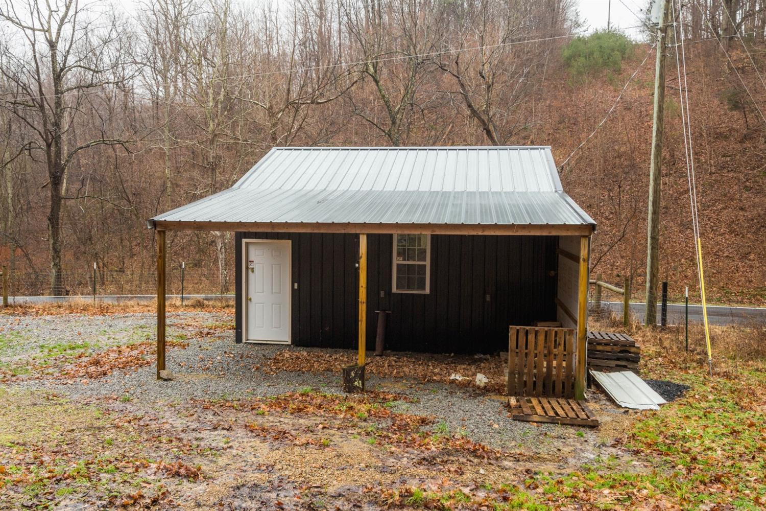 635 Scrubgrass Road Danville, KY 40422 - Photo 2 of 10 Listing Photo