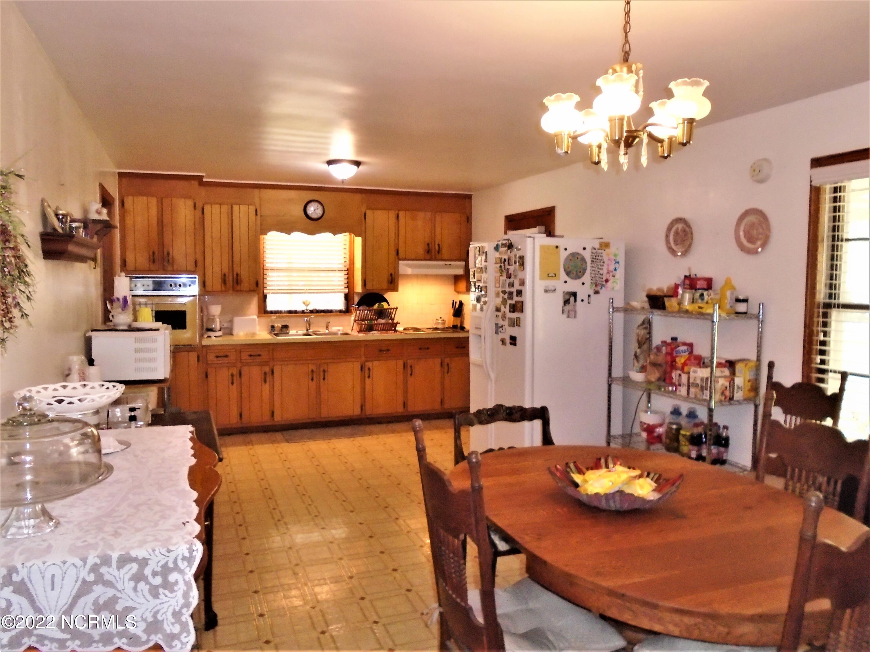 2820 Amherst Road Rocky Mount, NC 27804 - Photo 17 of 24 Eat-In Kitchen.