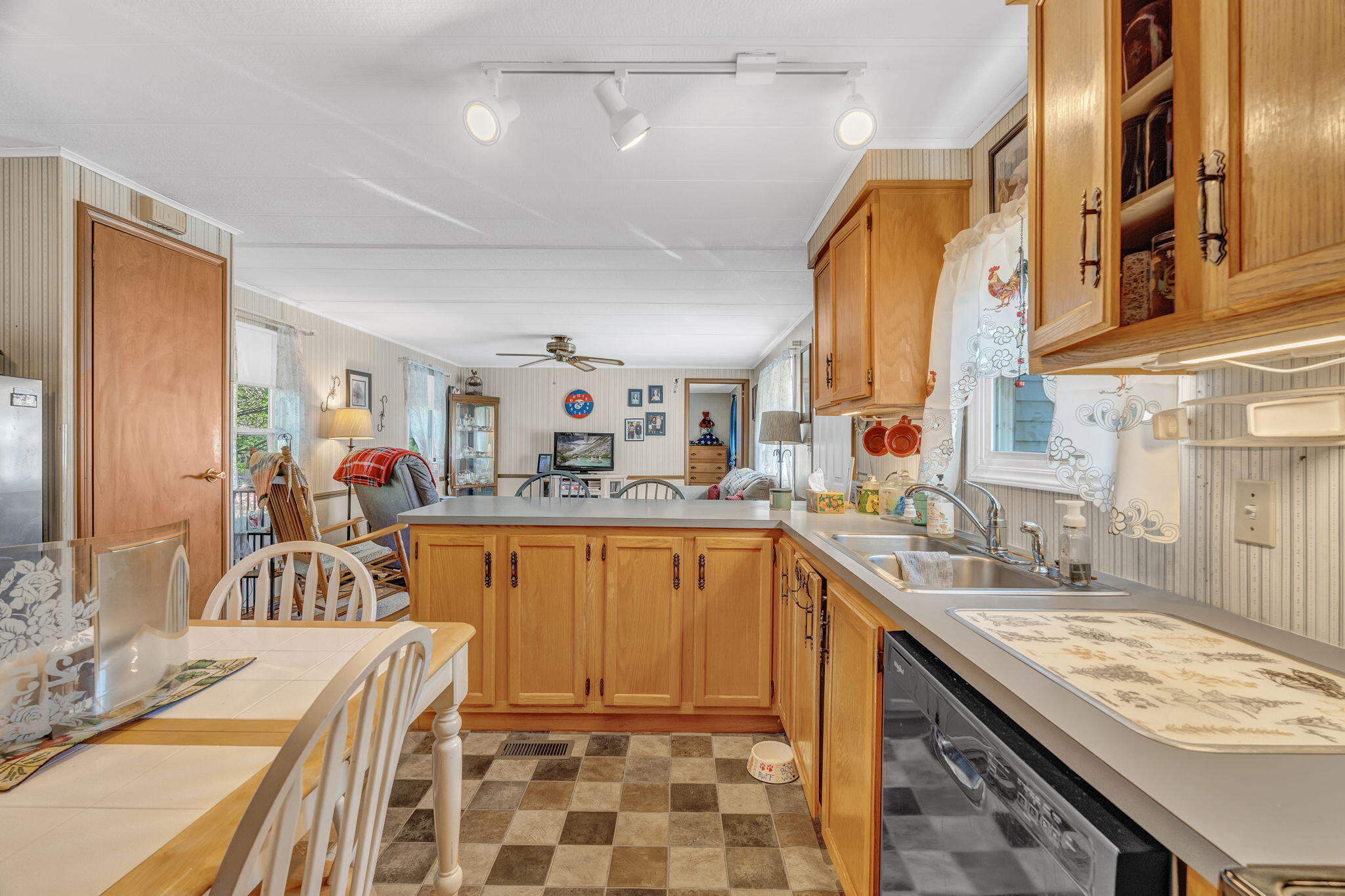 42 Robin Lane Windham, ME 04062 - Photo 15 of 31 24-web-or-mls-42-robin-ln