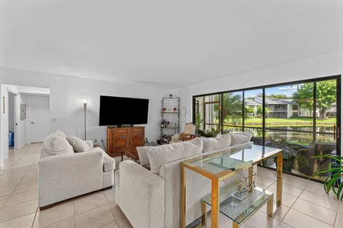 $749,900 | 6864 Willow Wood Drive, Unit 405, Boca Raton, FL 33434