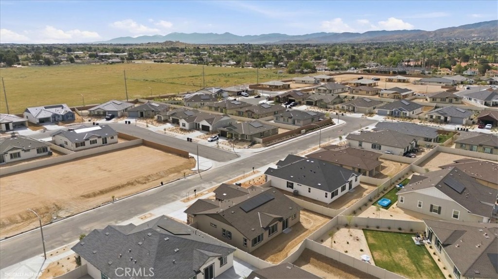 42957 56th Street West Lancaster, CA 93536 - Photo 38 of 40 a view of a city with an ocean view