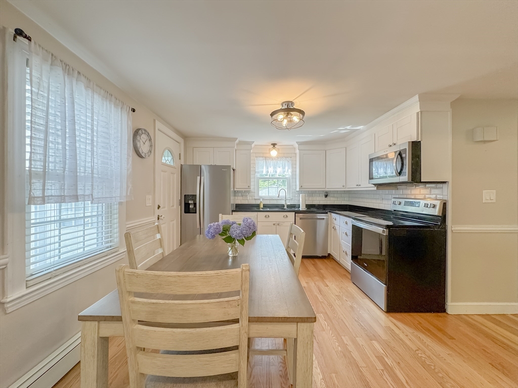 9 Reynolds Road Peabody, MA 01960 - Photo 15 of 40
