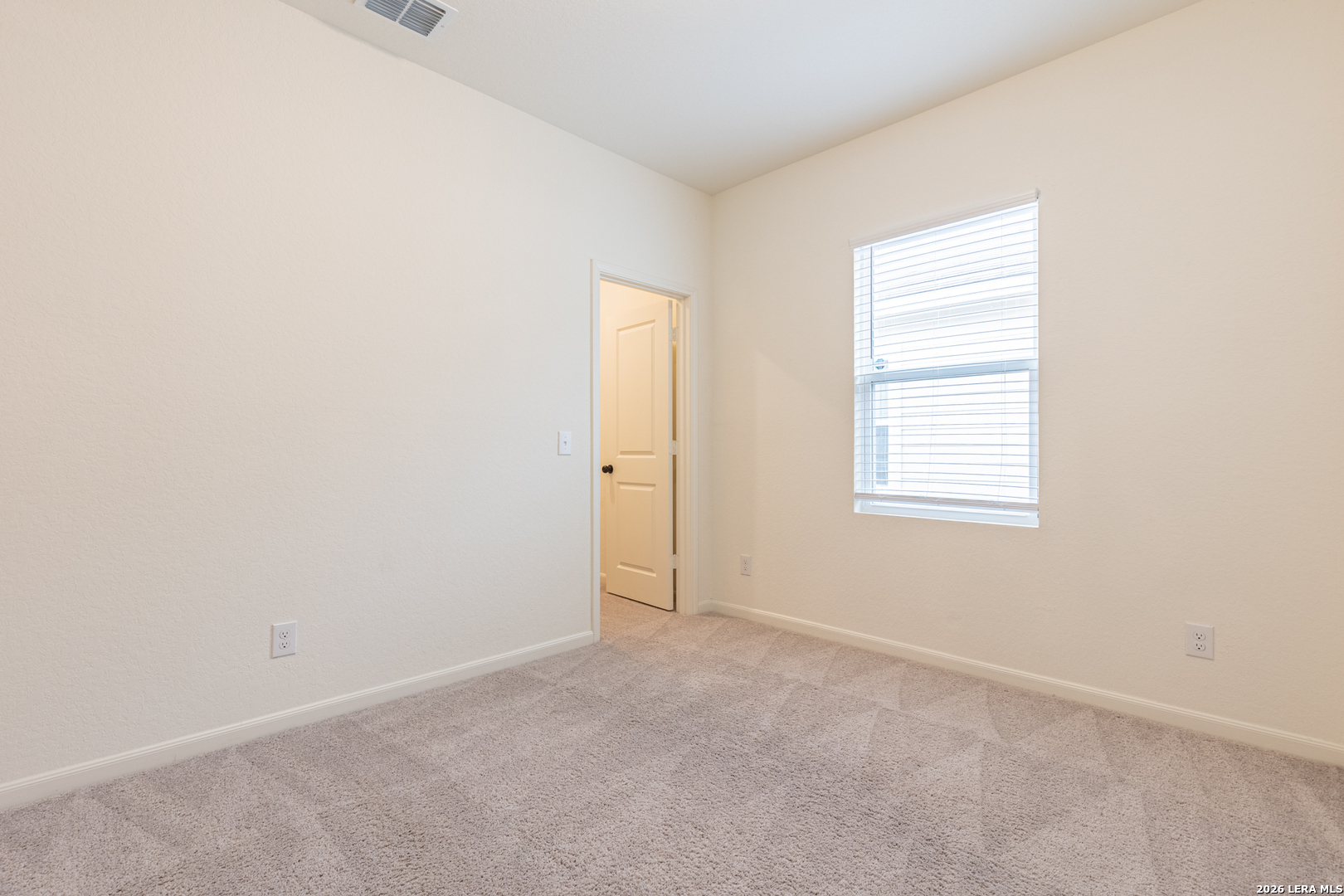 5631 Pearl Meadow Converse, TX 78109 - Photo 15 of 31