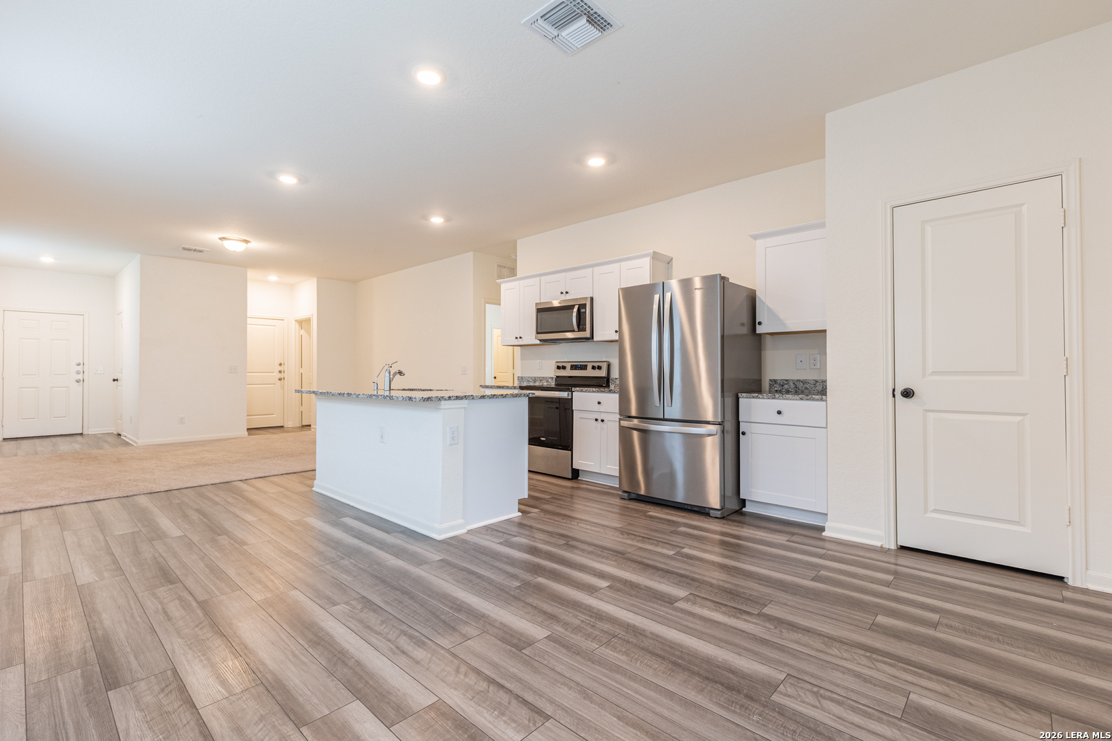 5631 Pearl Meadow Converse, TX 78109 - Photo 10 of 31