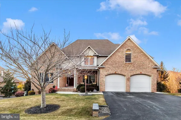 $689,900 | 11067 Weatherstone Drive, Waynesboro, PA 17268