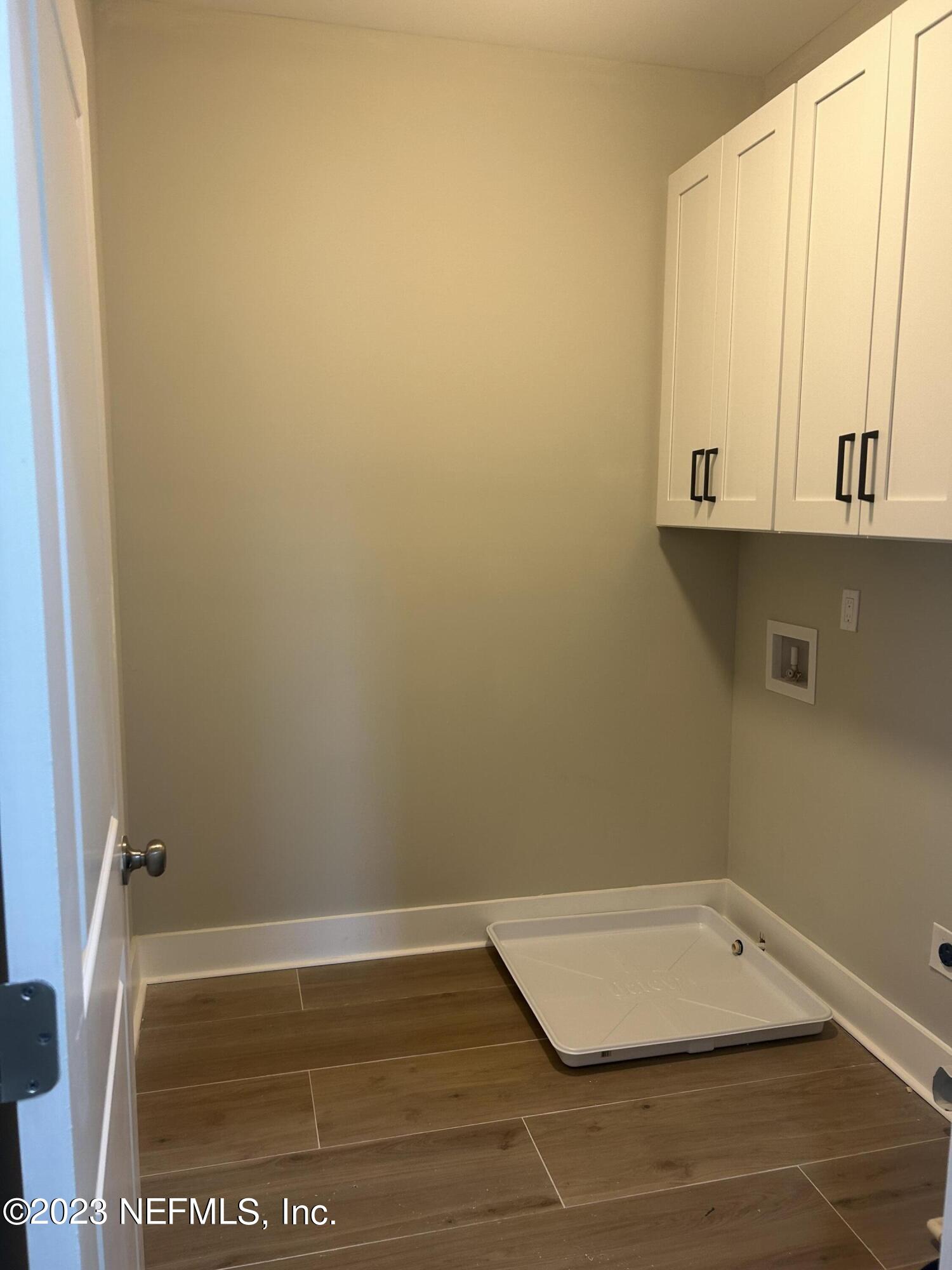 502 Twenty-First Street St. Augustine, FL 32084 - Photo 7 of 14 a view of a air conditioner