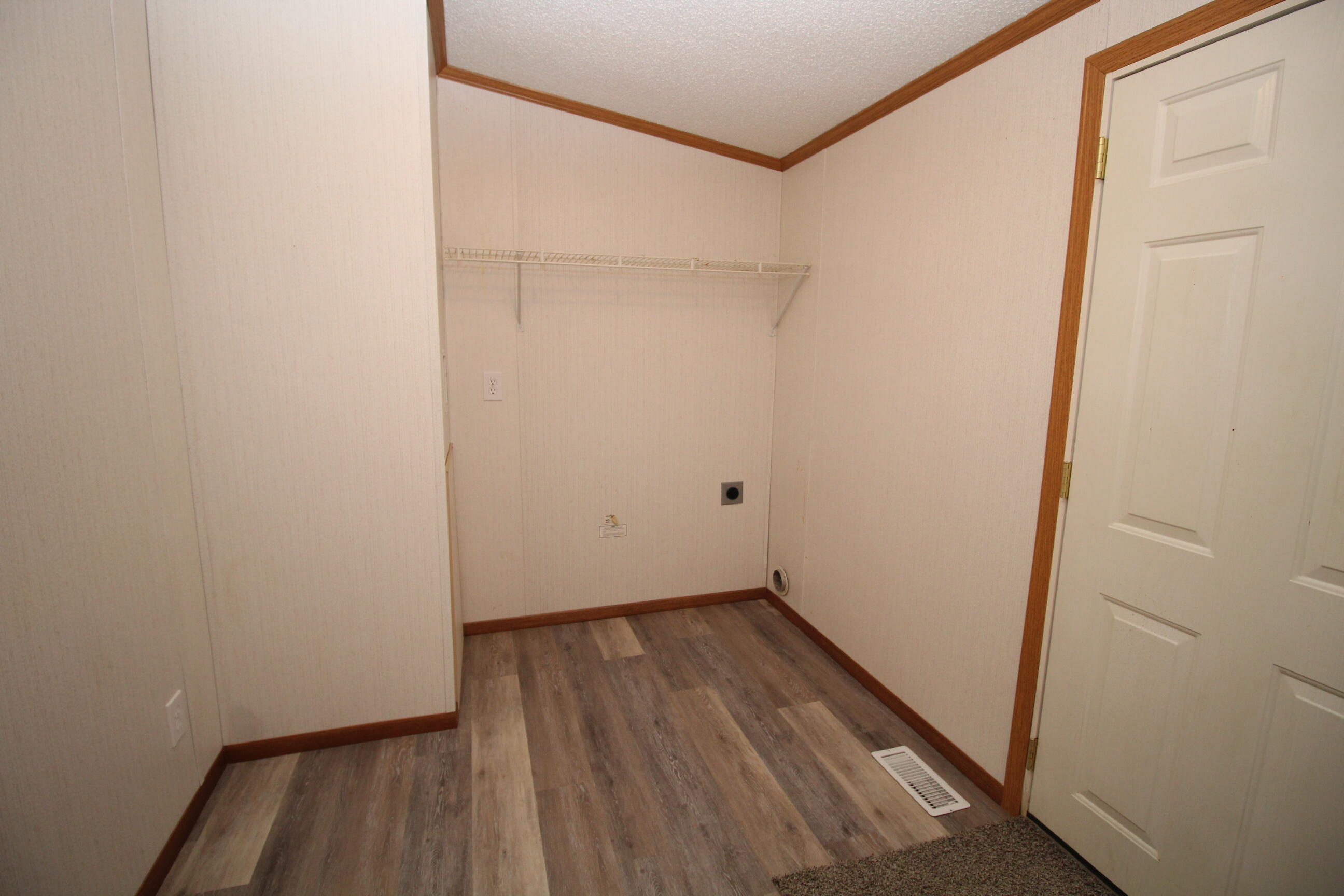 586 Jewett Hill Road Canton, ME 04221 - Photo 39 of 60 39. Laundry Area