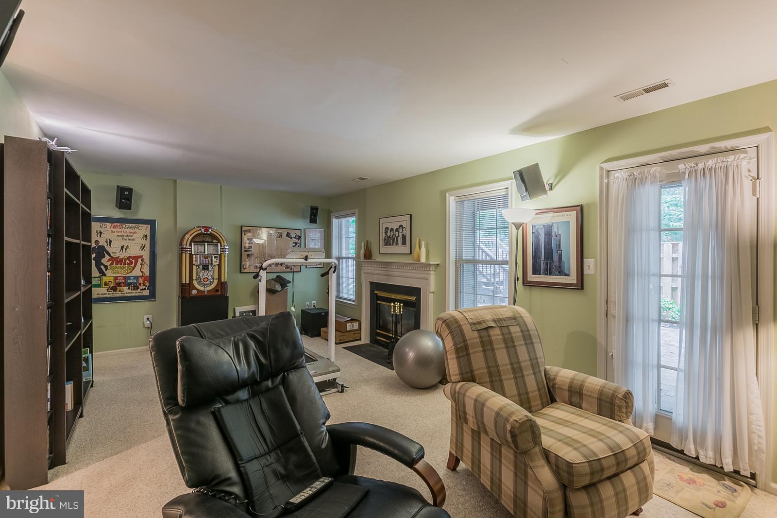 20672 Riptide Square Sterling, VA 20165 - Photo 26 of 30 Rec Room