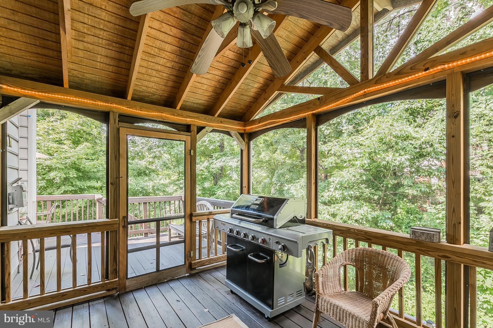 20672 Riptide Square Sterling, VA 20165 - Photo 4 of 30 Screened-In Rear Porch Great for Entertaining