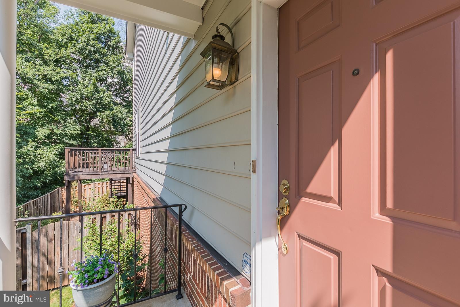 20672 Riptide Square Sterling, VA 20165 - Photo 5 of 30 Welcoming Side Main Entrance