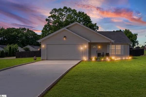 $259,900 | 707 Mirabelle Court, Spartanburg, SC 29301