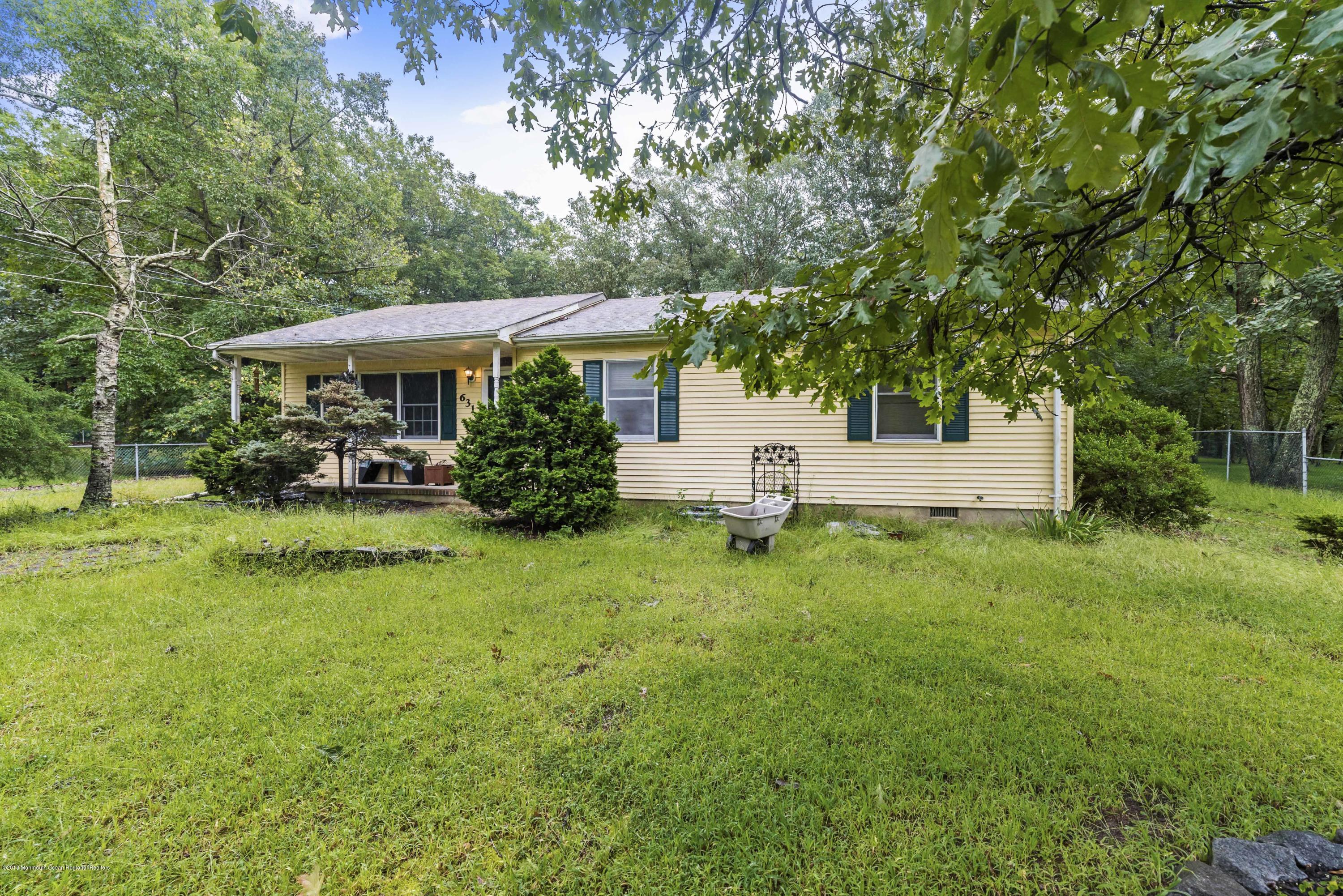 631 Monmouth Road Cream Ridge, NJ 08514 - Photo 18 of 18 Front