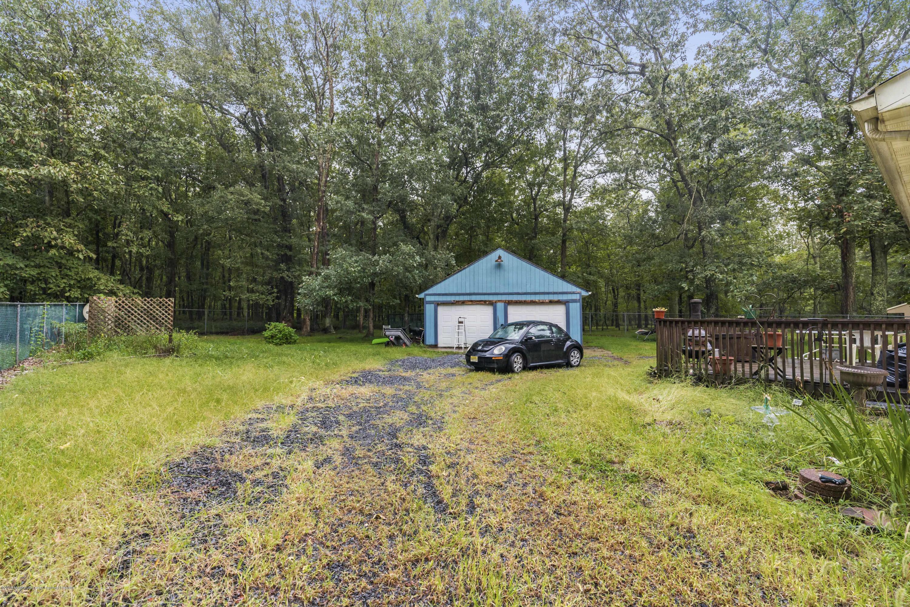631 Monmouth Road Cream Ridge, NJ 08514 - Photo 7 of 18 Garage
