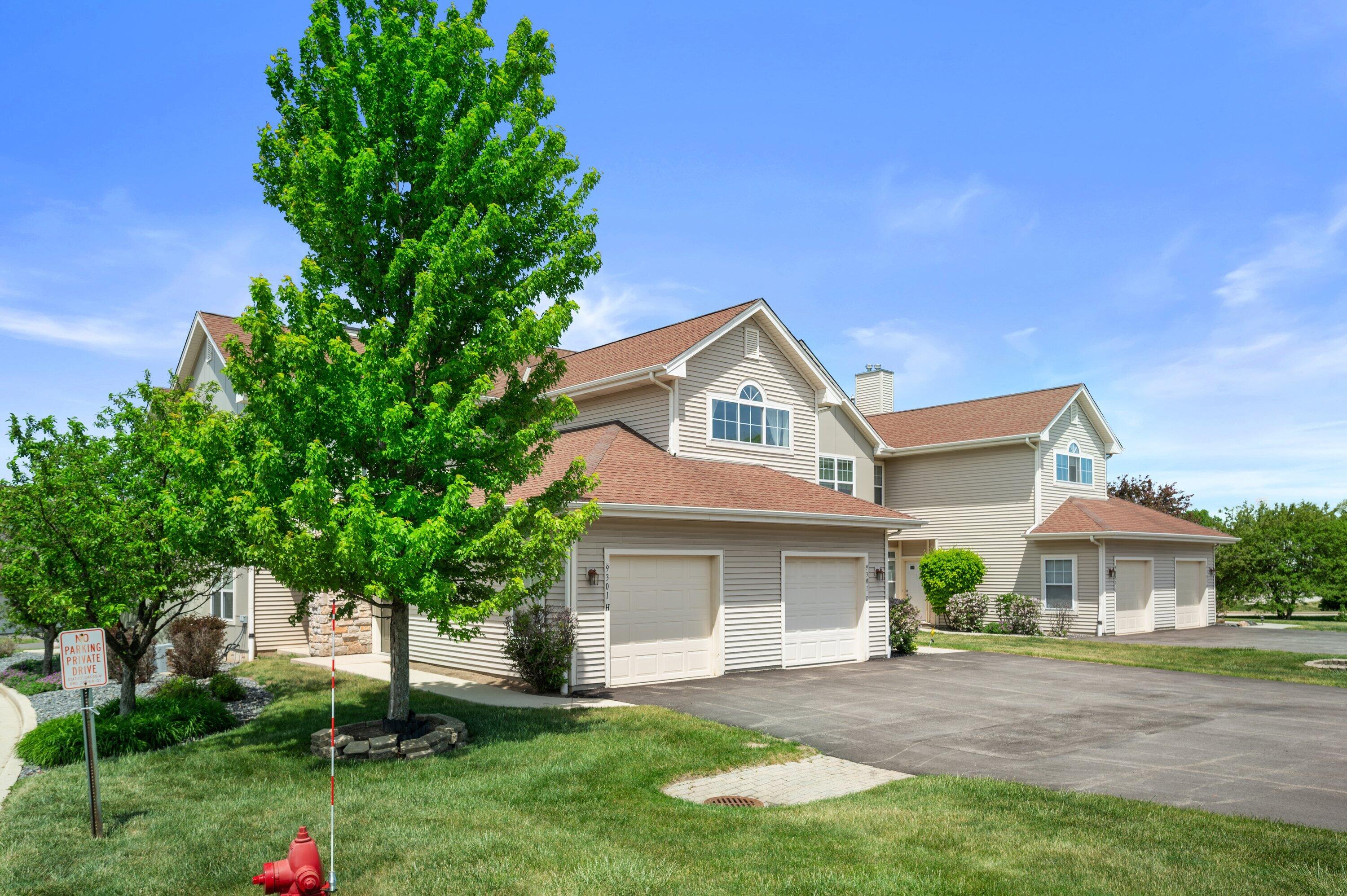9301 South Cobblestone Way, Unit H Franklin, WI 53132 - Photo 2 of 33 0012