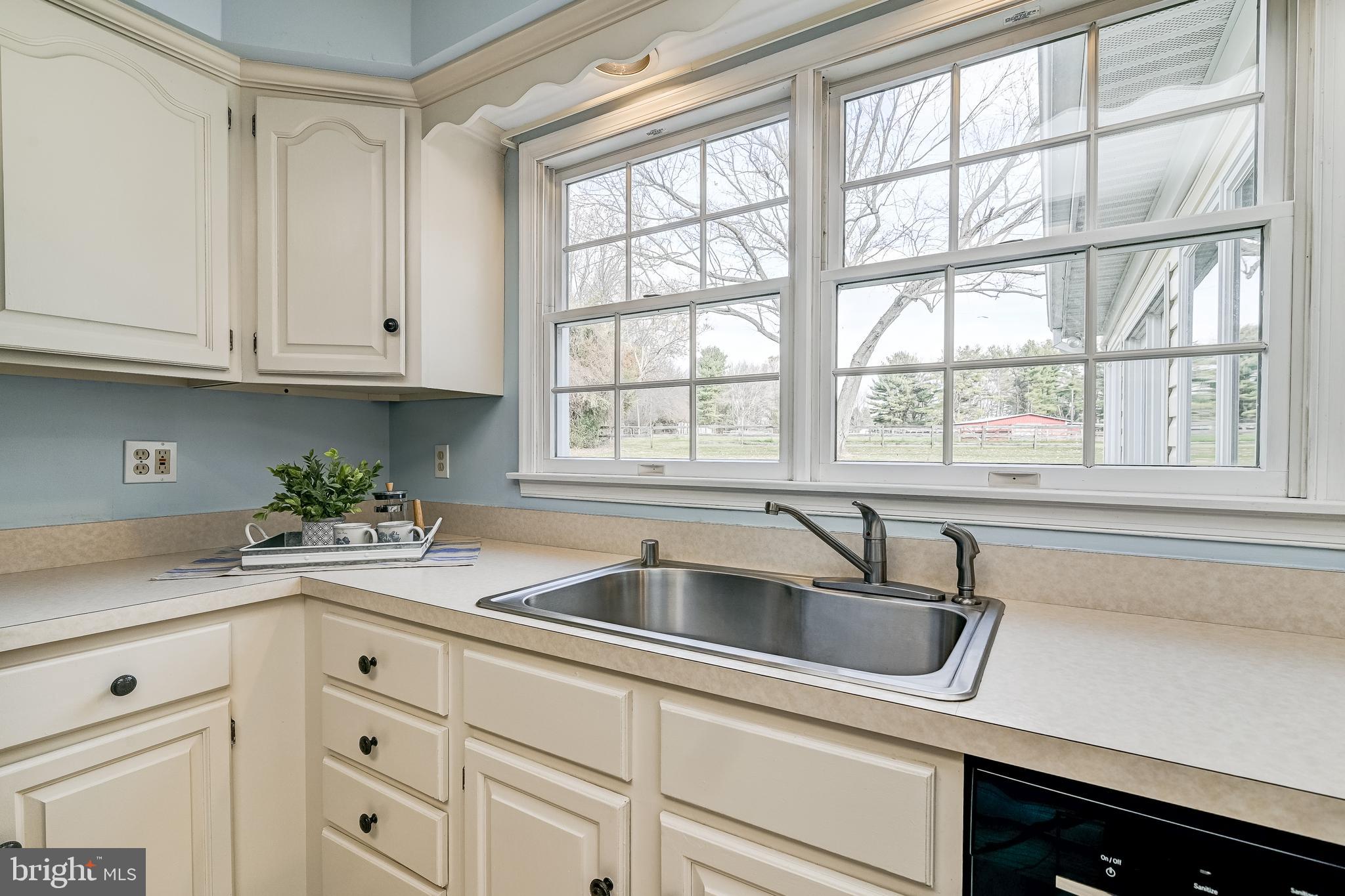 4739 Linthicum Road Dayton, MD 21036 - Photo 26 of 55 Large double window over sink