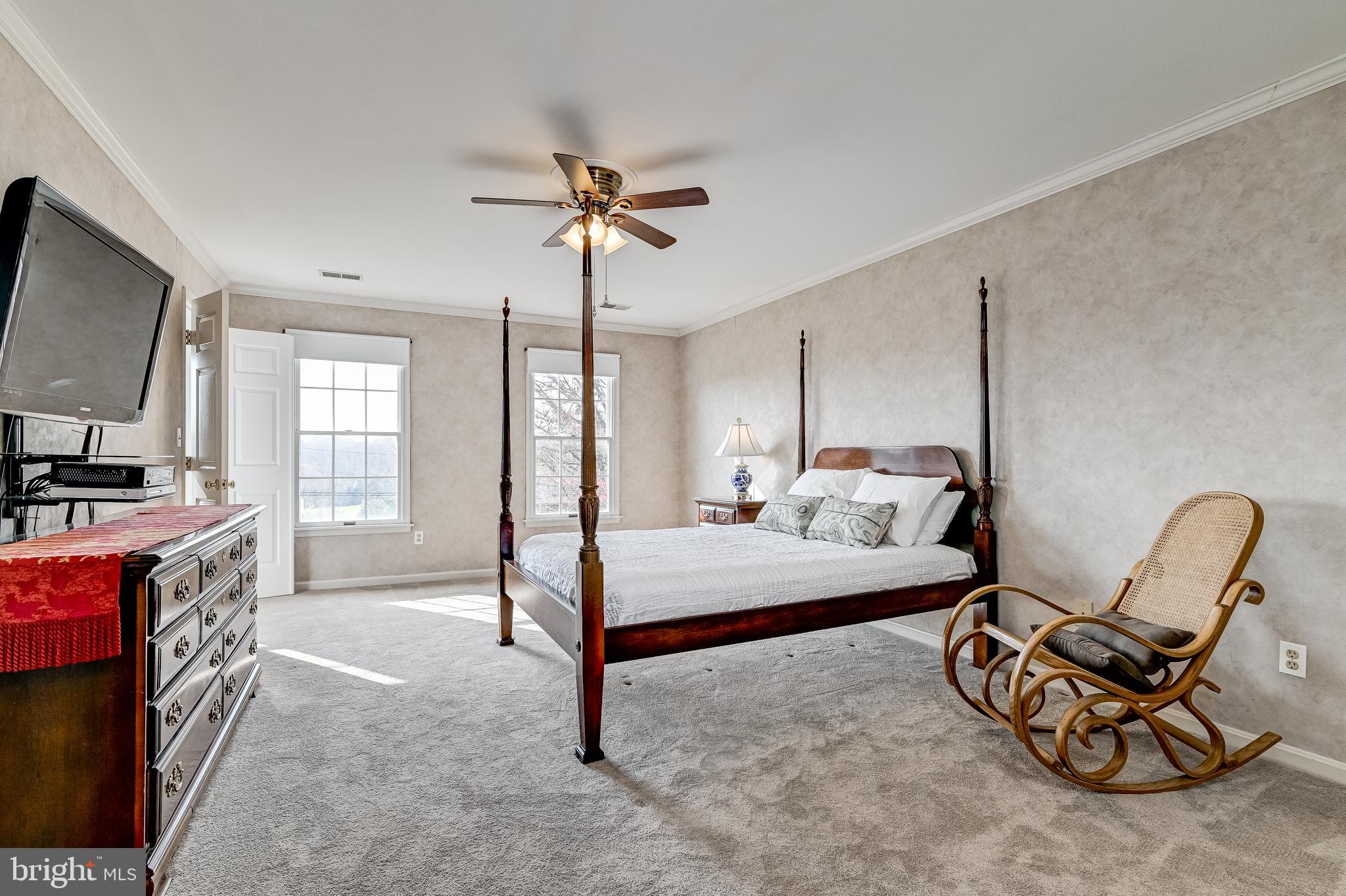4739 Linthicum Road Dayton, MD 21036 - Photo 31 of 55 Primary bedroom with crown moulding