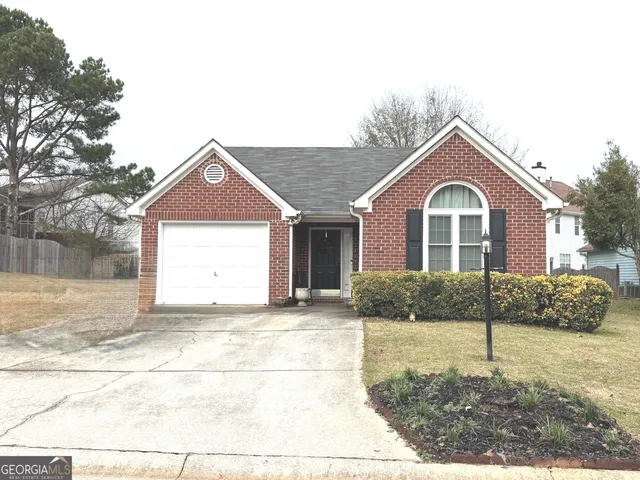 $299,900 | 140 Greentree Drive, Newnan, GA 30265