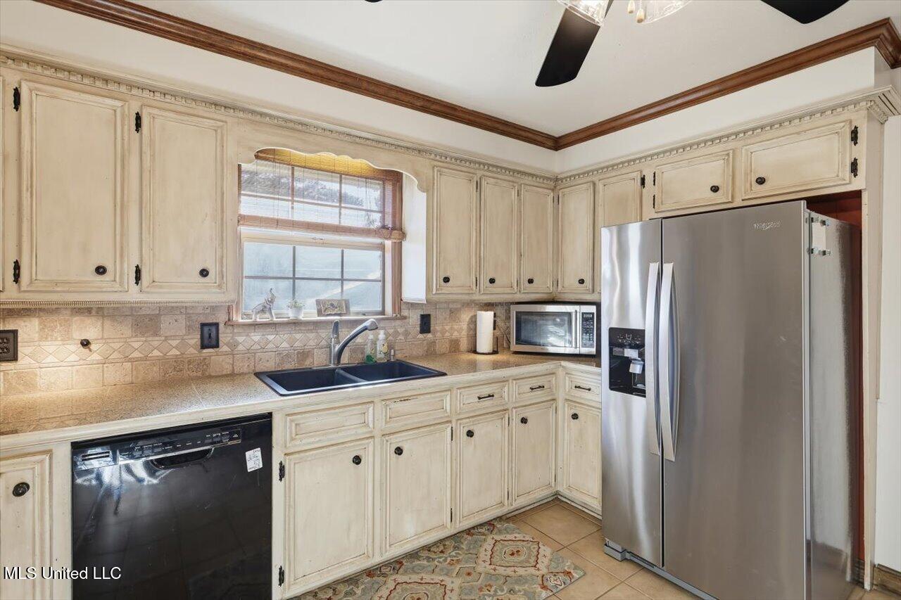 43 Sunline Court Brandon, MS 39042 - Photo 12 of 28 12-43 Sunline Ct _ Home Tours MS