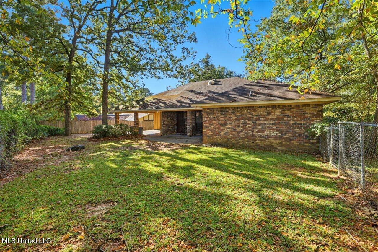 43 Sunline Court Brandon, MS 39042 - Photo 26 of 28 26-43 Sunline Ct _ Home Tours MS