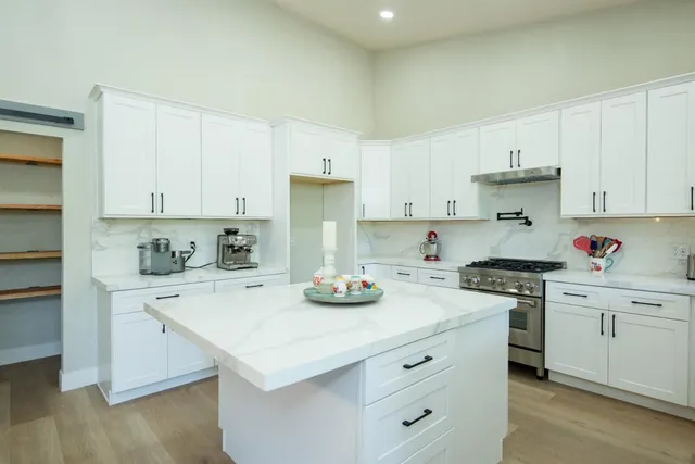 $570,000 | 892 River Bluff Drive, Oakdale, CA 95361