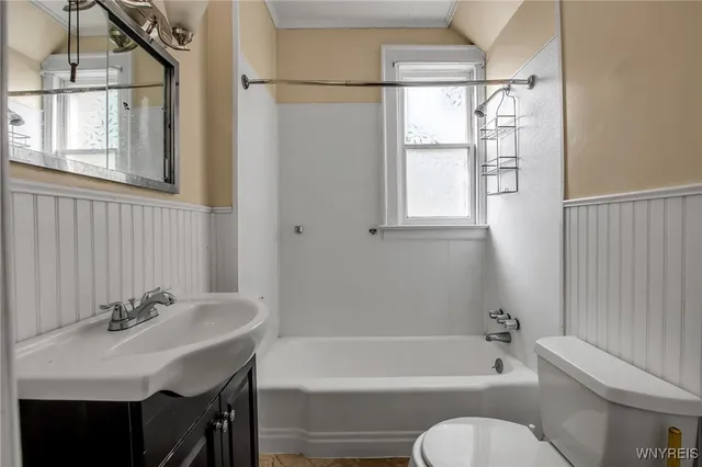 $109,900 | 563 Tronolone Place, Niagara Falls, NY 14301