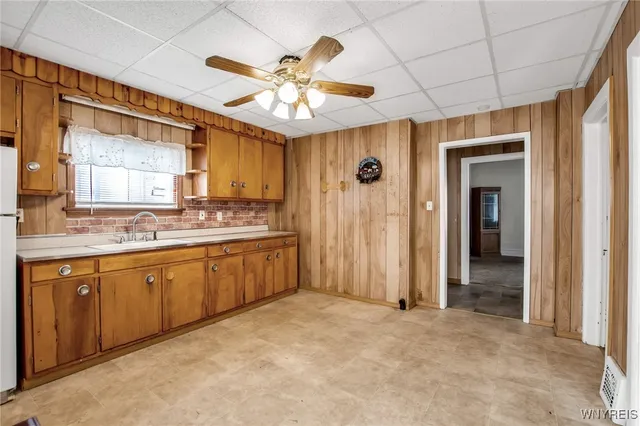 $109,900 | 563 Tronolone Place, Niagara Falls, NY 14301