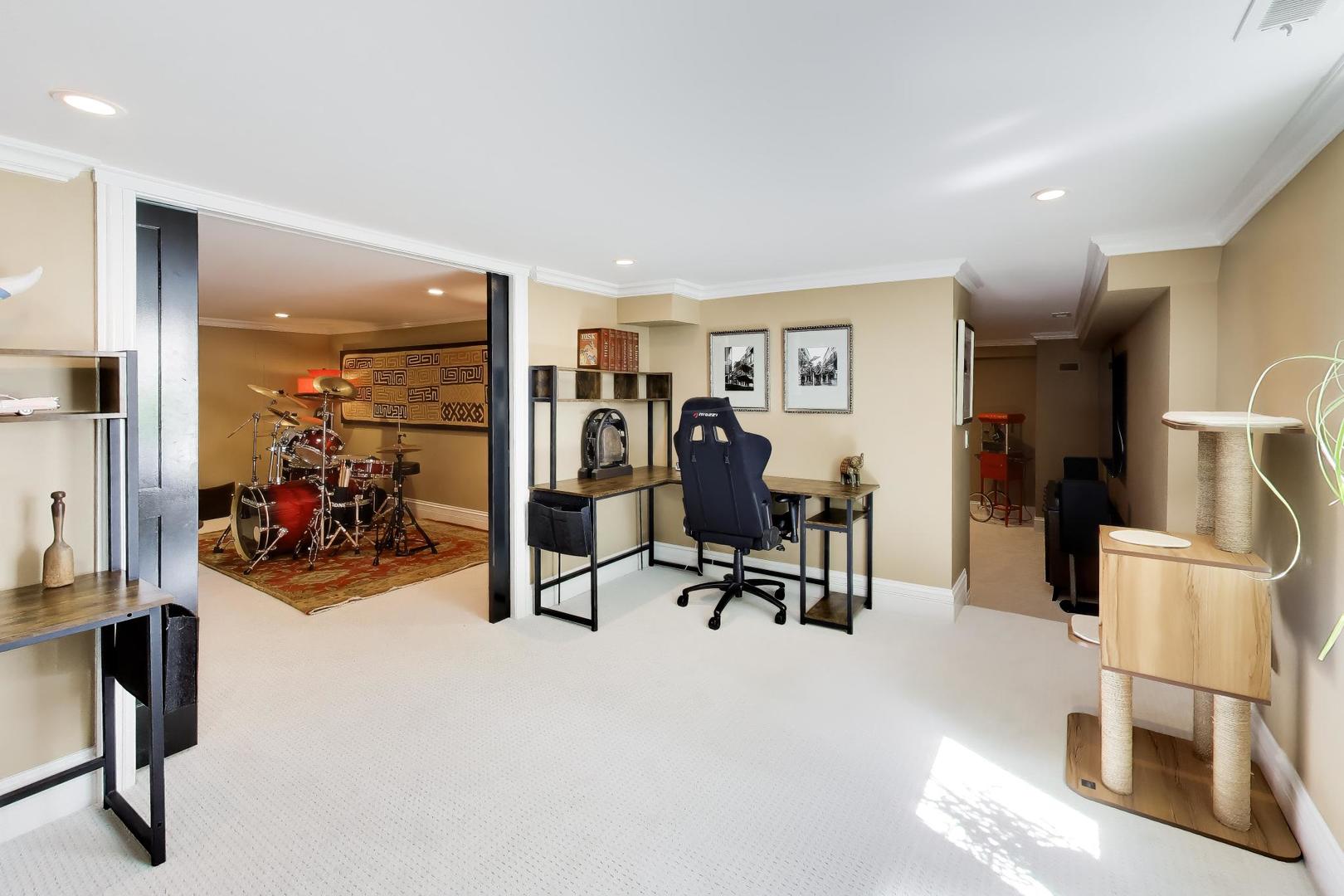 91 Abbotsford Road Winnetka, IL 60093 - Photo 29 of 31 Gallery Image 29