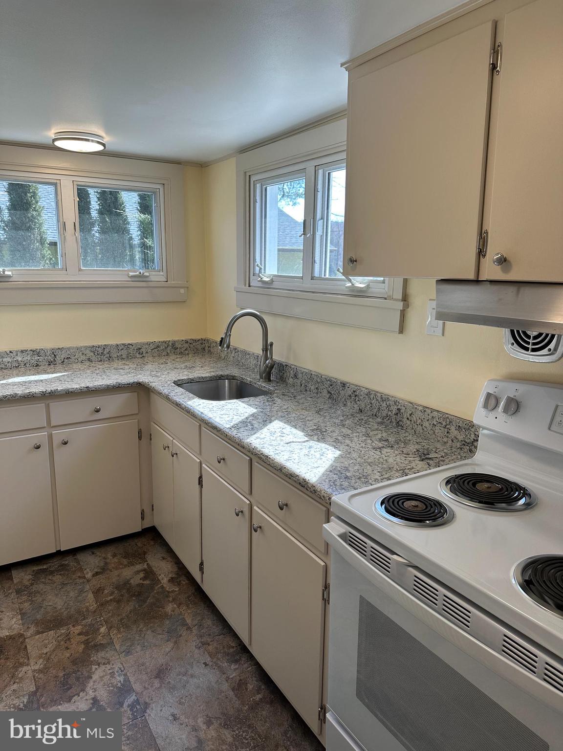 515 Street Road New Hope, PA 18938 - Photo 9 of 25 Kitchen