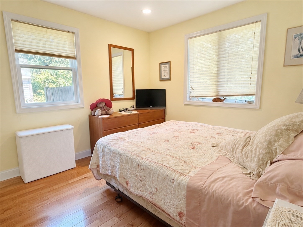 8 Pip'n Road Edgartown, MA 02539 - Photo 9 of 16 Gallery Image 9