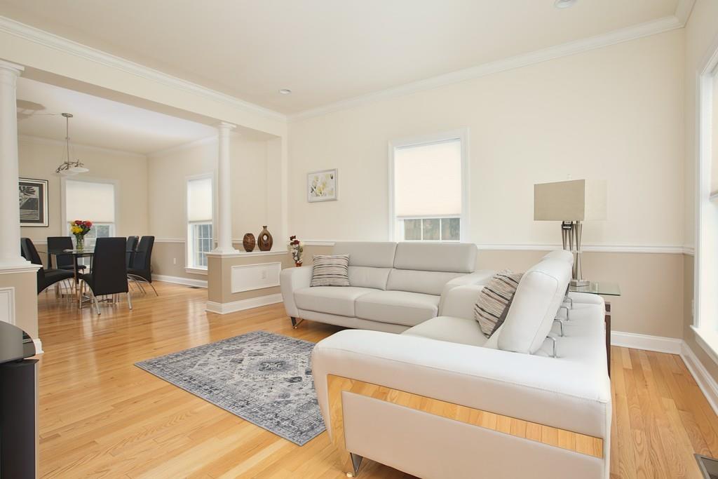 9 Elwin Road Natick, MA 01760 - Photo 4 of 37 Gallery Image 4