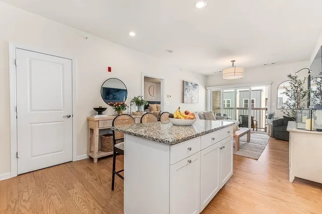 $779,000 | 130 University Avenue, Unit 1405, Westwood, MA 02090