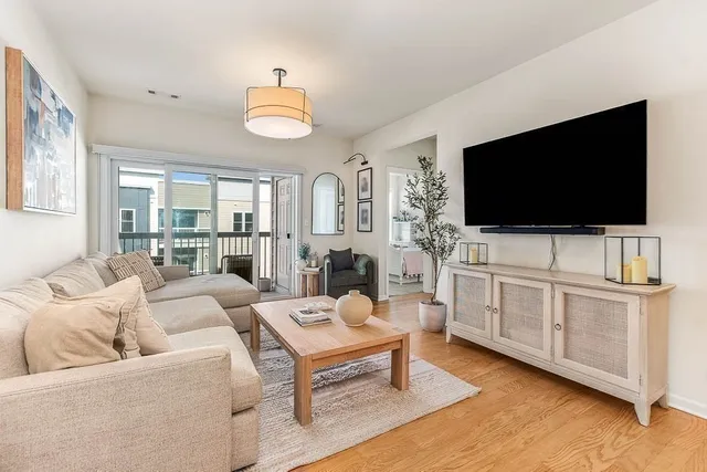 $779,000 | 130 University Avenue, Unit 1405, Westwood, MA 02090