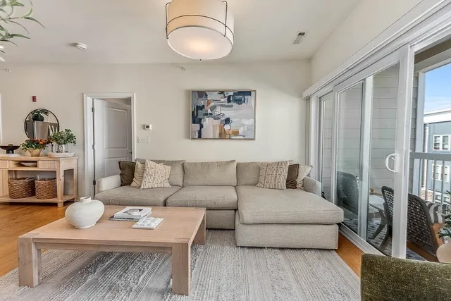 $779,000 | 130 University Avenue, Unit 1405, Westwood, MA 02090