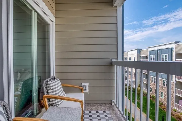 $779,000 | 130 University Avenue, Unit 1405, Westwood, MA 02090