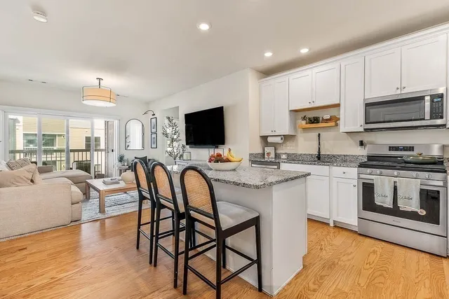 $779,000 | 130 University Avenue, Unit 1405, Westwood, MA 02090