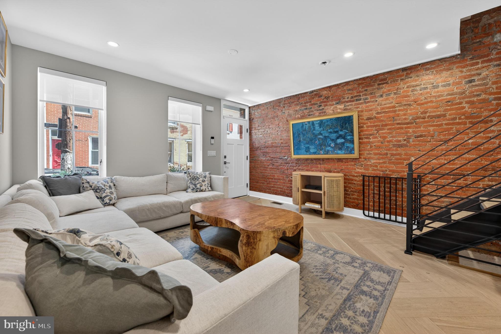 2040 Pemberton Street Philadelphia, PA 19146 - Photo 4 of 20