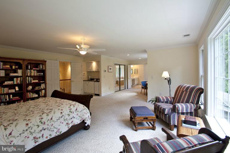 934 Hilltop Road Arnold, MD 21012 - Photo 14 of 30 Bedroom (Master)
